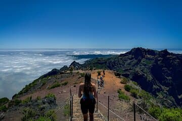 Pico do Areeiro to Pico Ruivo (PR 1) - Hiking Tour in Madeira