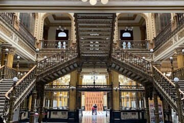 Mexico’s Gilded Age experience: palaces, art & pulque tasting