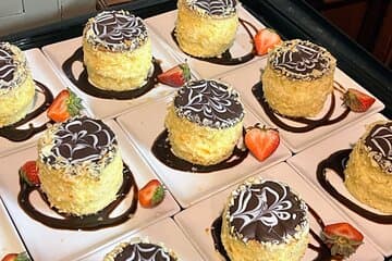 A Taste of the Freedom Trail: Boston's Iconic Food & History Tour